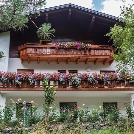 Bed & Breakfast Haus Nannaree 3*