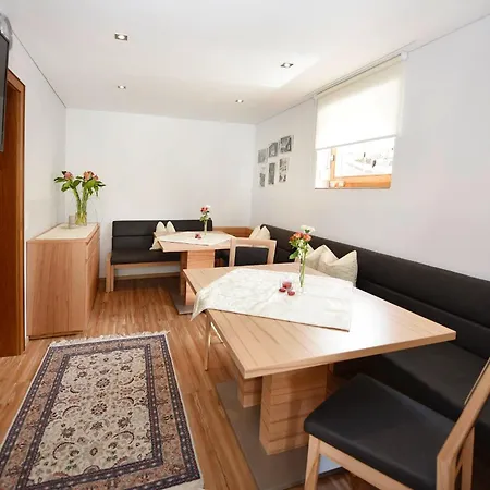 Haus Nannaree Bed and breakfast